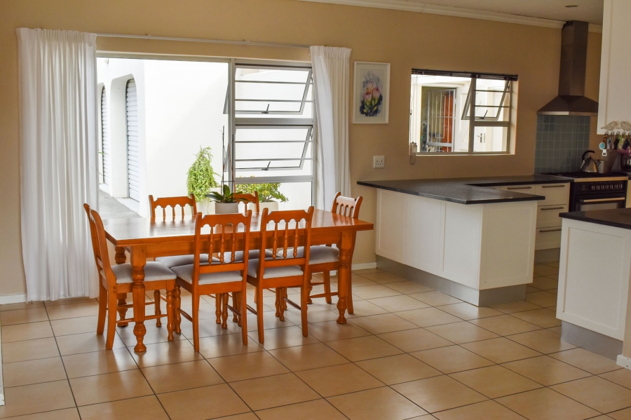 3 Bedroom Property for Sale in Dorchester Heights Eastern Cape